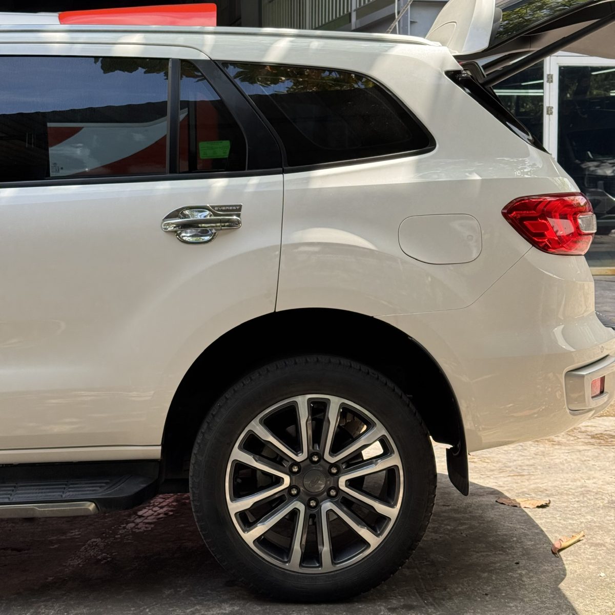 Ford Everest Titanium 4x2 2021 | Màu Trắng - Ảnh 6