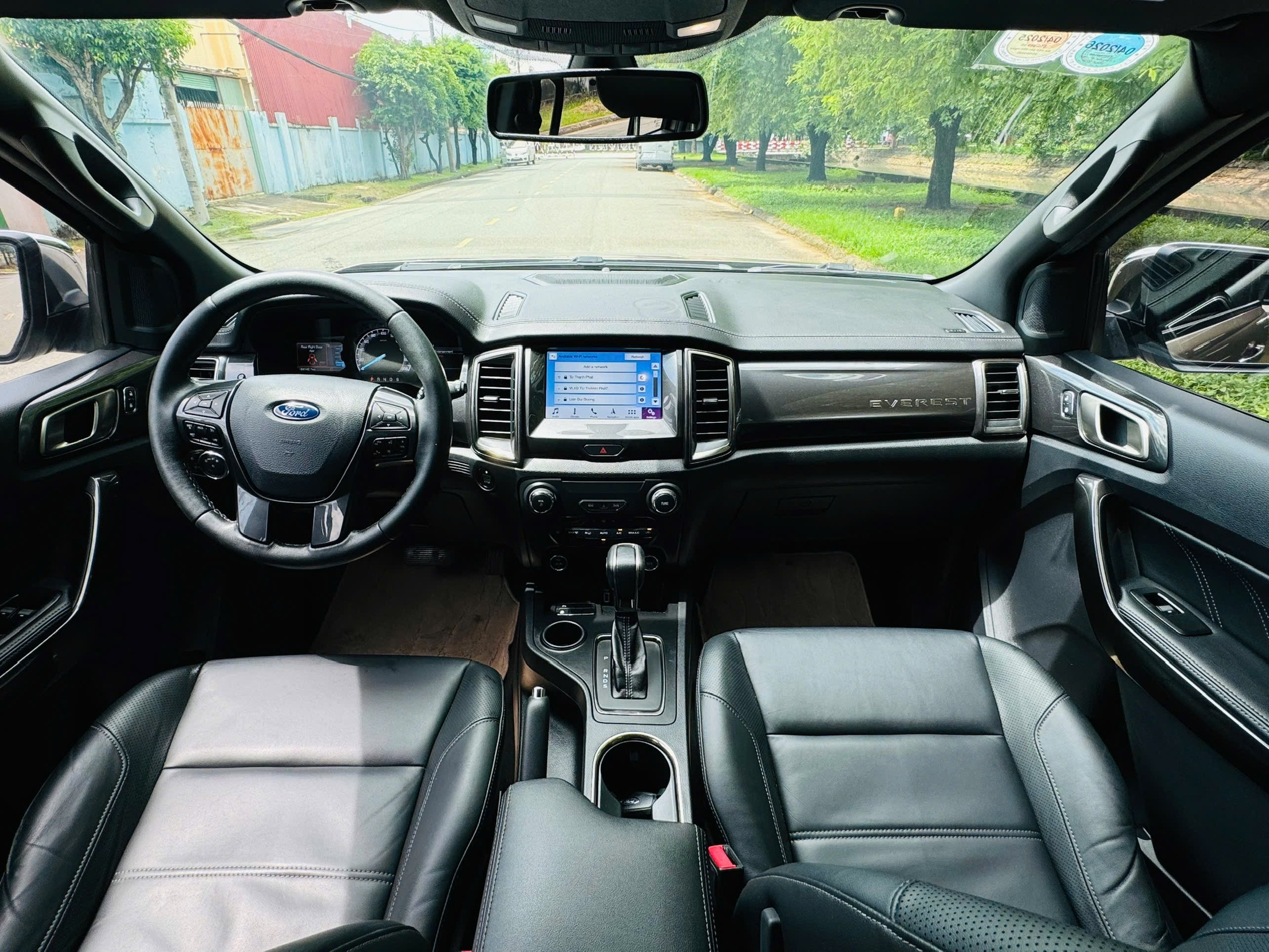 Ford Everest Titanium 4x2 2019 GHI VÀNG 64.000 KM - Ảnh 9