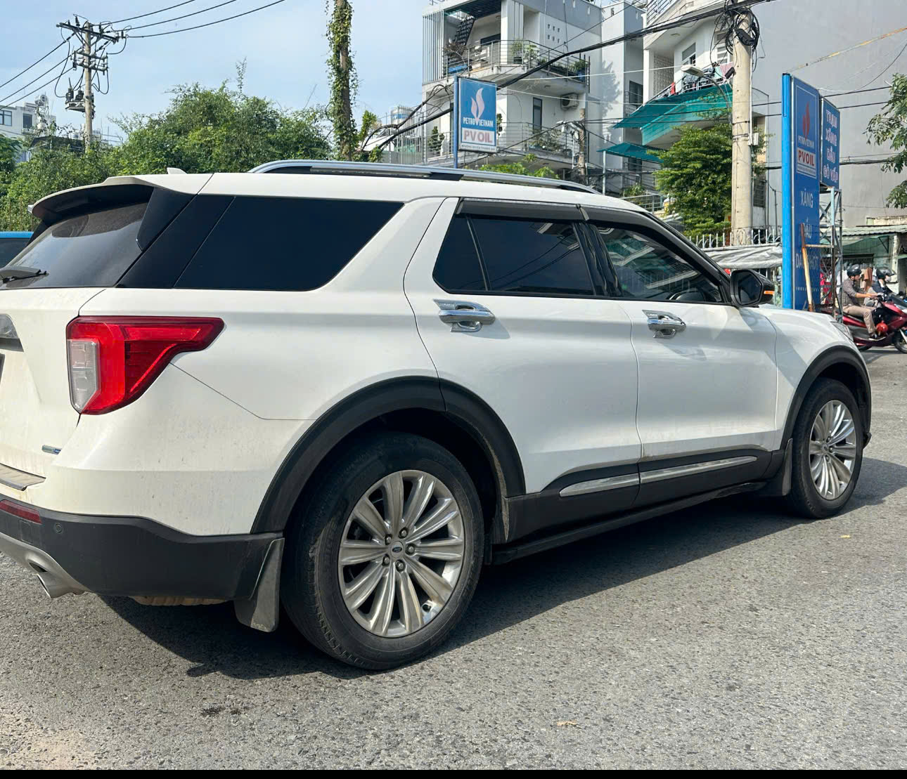Ford Explorer 2021 Nhập Mỹ, Màu Trắng 55.000 KM - Ảnh 5